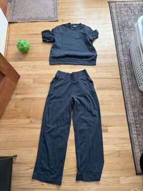 Pact Women's Organic Airplane Sweatshirt Tee and Airplane Pintuck Wide Leg Pant